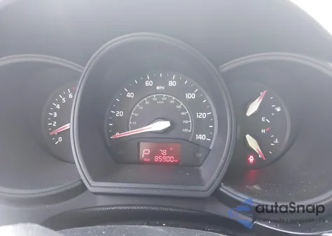 2016 Kia Rio Lx z USA, uszkodzony, nr VIN KNADM4A39G6678028